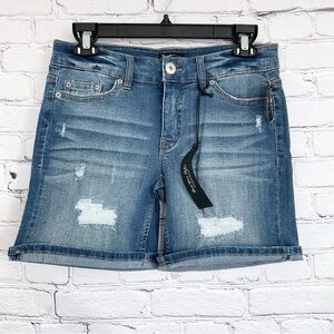 New Supplies UnionBay Distressed Jeans Shorts Mid Rise Size 2